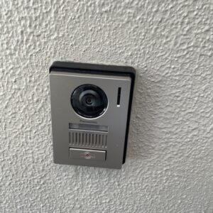 古いテレビドアホンをDIYで交換！アイホンからパナソニックのワイヤレス子機付きドアホンへ